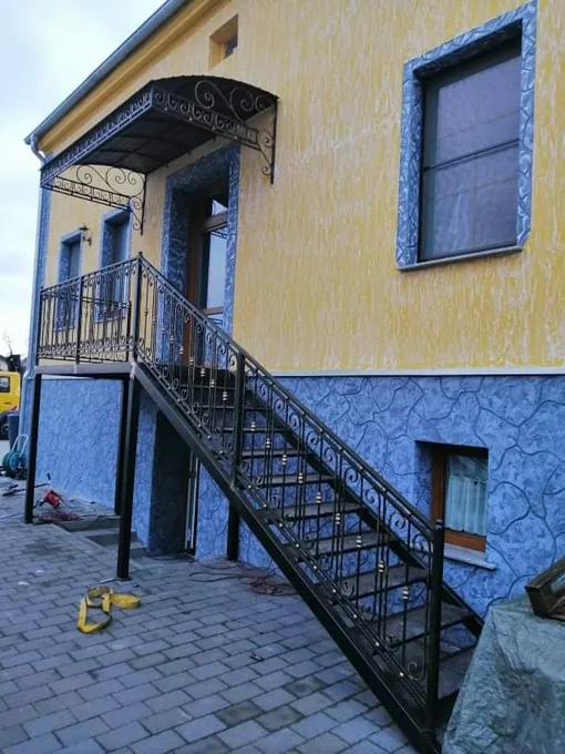 Balustradă pentru scară exterioară cu volute B-001 — GNV METAL