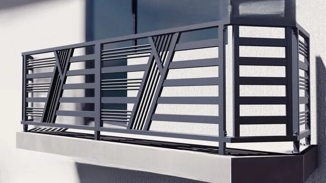 Balustradă de balcon cu inserții diagonale B-007 — GNV METAL