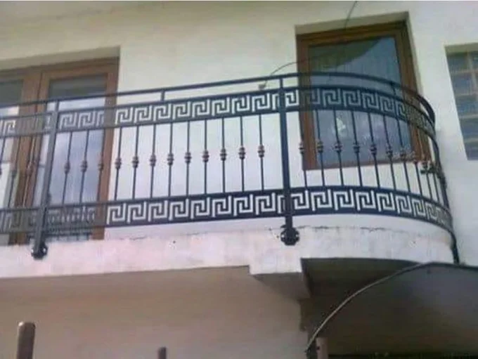 Balcon curbat cu ornament grecesc B-009 — GNV METAL