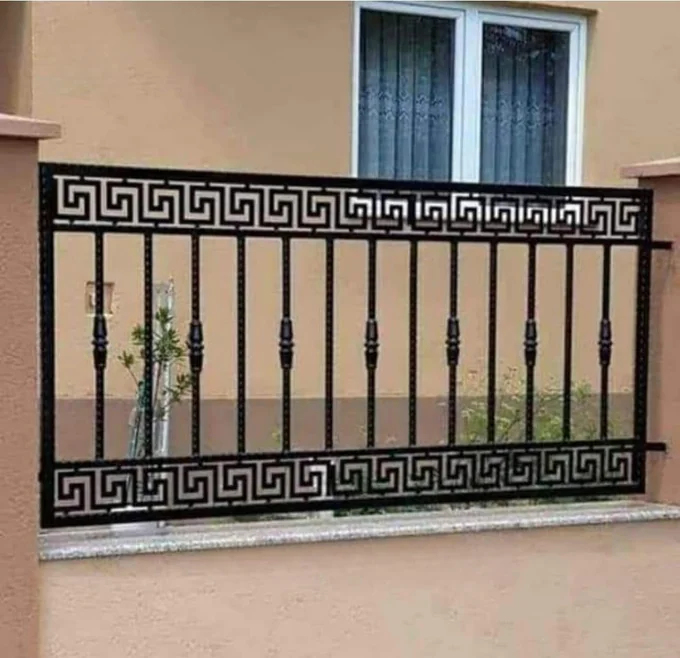 Balustradă dreaptă cu două benzi de meandru B-013 — GNV METAL