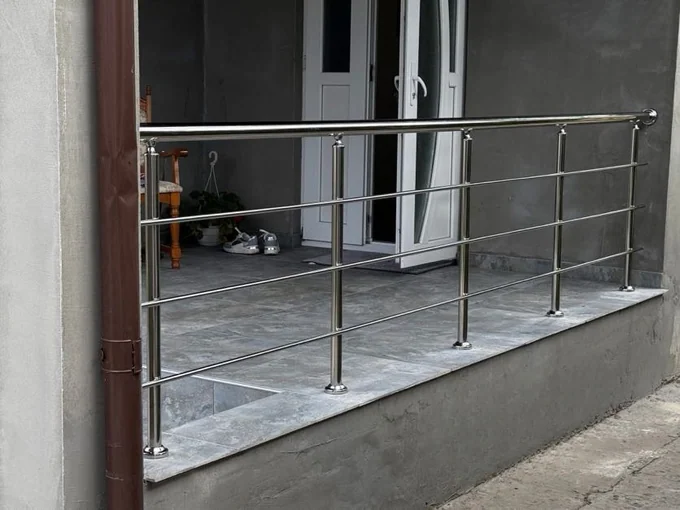 Panou drept din inox pentru podestul de intrare B-035 — GNV METAL
