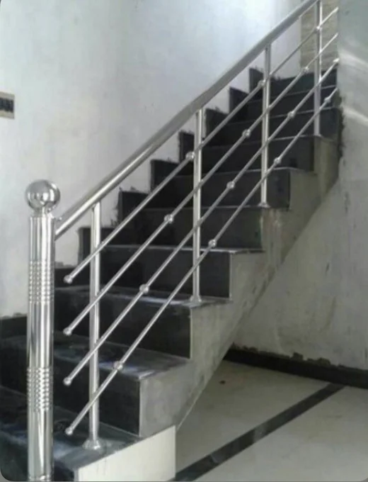 Balustradă de scară cu bilă mare la capăt B-058 — GNV METAL