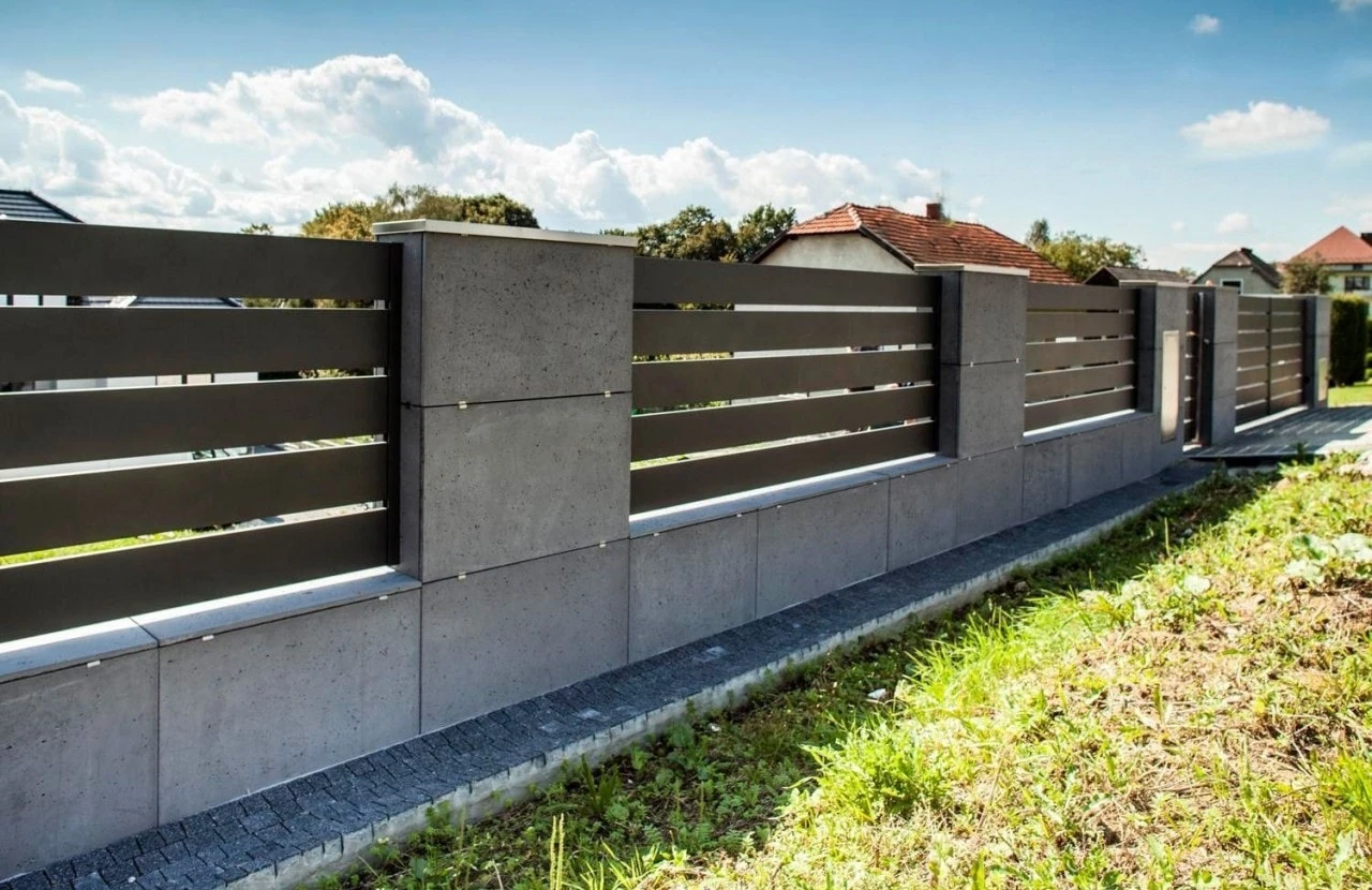 Gard cu lamele orizontale late G-001 — GNV METAL