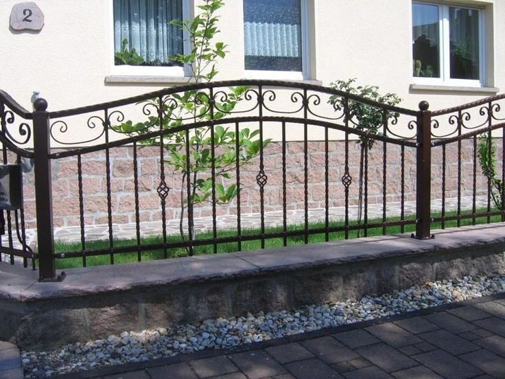 Panou ondulat de gard cu volute mici G-008 — GNV METAL